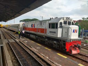 Empat Gerbong Kereta yang Anjlok di Stasiun Malang Kota Lama Telah Selesai Dievakuasi