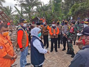 Bencana Alam, Forkopimda Jatim Mendirikan Posko Bencana Alam Gempa Bumi dan Dapur Lapangan di Kab Malang