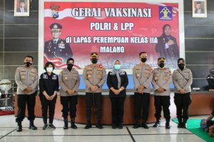 Serbuan Vaksin Polresta Malang Kota dlm rangka HUT Polwan ke 73
