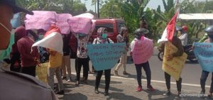 PT Shadana Arifnusa Diduga Lakukan Penyelewengan, Petani Gelar Aksi Demonstrasi