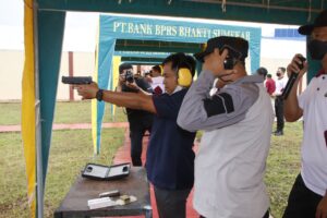 Meriahkan HUT Bhayangkara Ke 76, Polres Sumenep Gelar Lomba Menembak