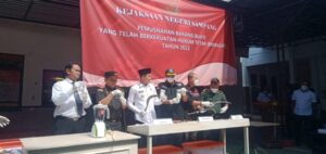 Kejaksaan Negeri Sampang Musnahkan Barang Bukti Hasil Tindak Pidana