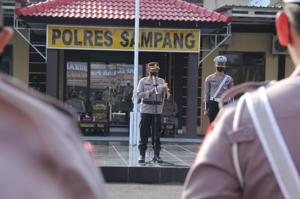 AKBP Arman Pimpin Apel Gelar Pasukan Operasi Zebra Semeru 2022 Di Polres Sampang