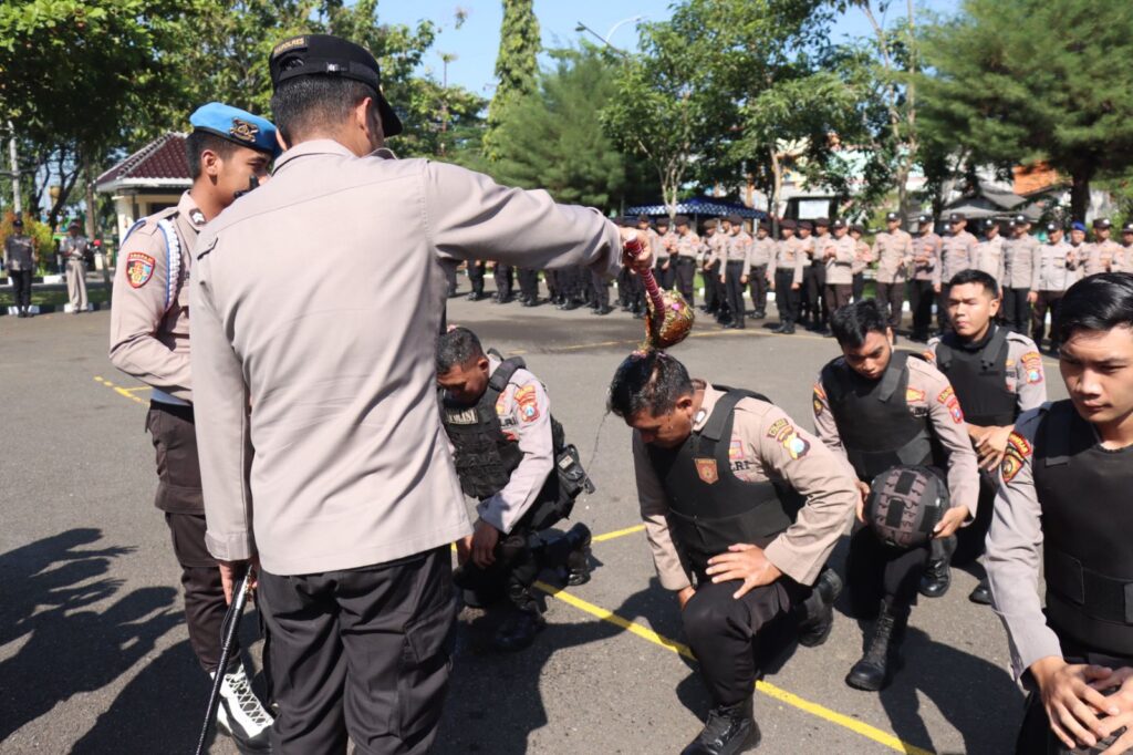 Jelang Hari Raya, Kapolres Sampang Luncurkan Tim Sakera Dan Tim Panther