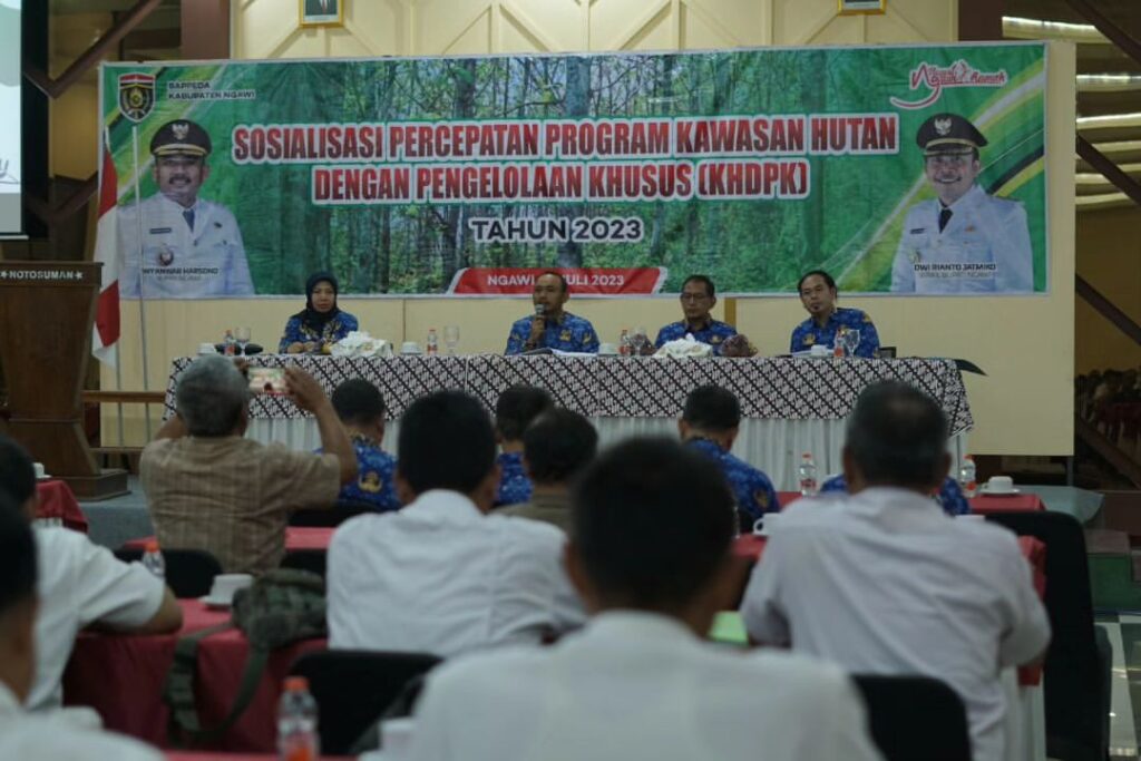 Sosialisasi Percepatan Program Kawasan Hutan Dengan Pengelolaan Khusus (KHDPK)