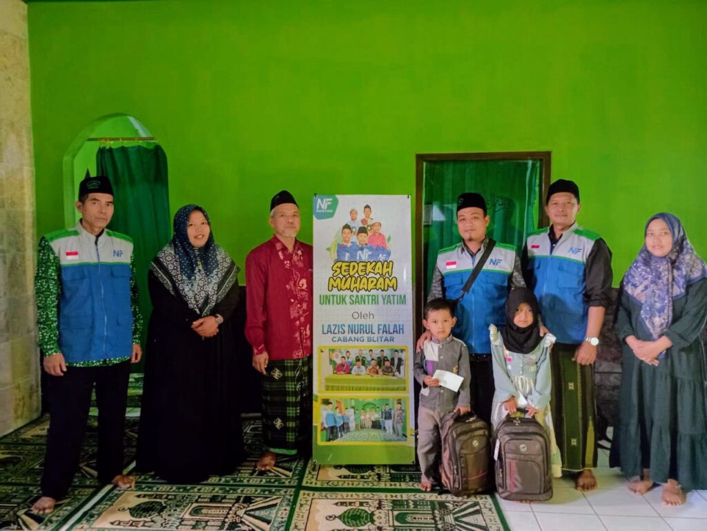 Program Muharram Ceria, LAZIS Nurul Falah Blitar Berbagi Santunan dan Bingkisan Santri Yatim 