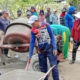 Demi Infrastruktur yang Lebih Layak, Warga Dusun Patereman Desa Angkatan Lakukan Swadaya Perbaiki Jalan Rusak